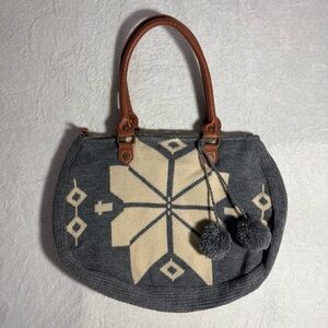 NWT SM Gray and Cream Knit Tote Bag, Winter Bag